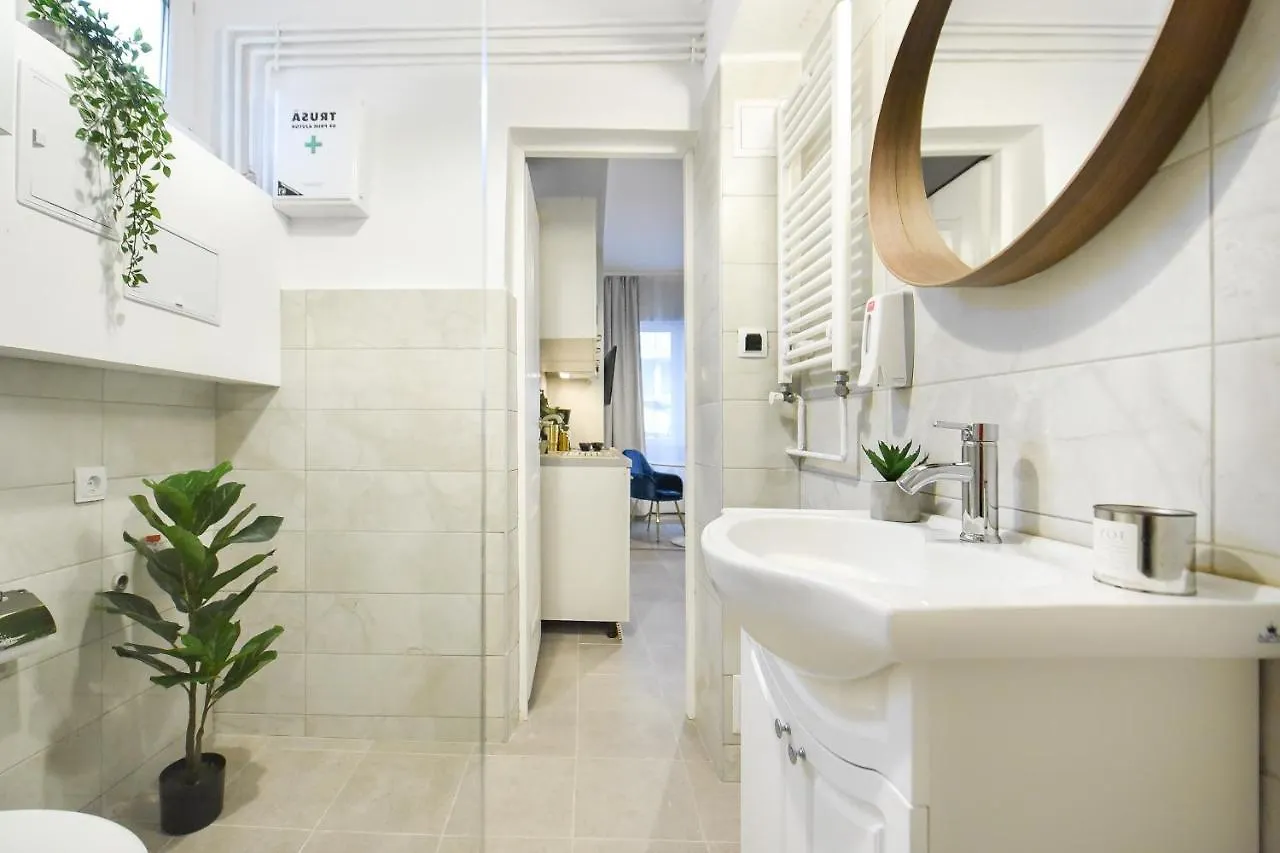 Urban Adventure For Two Apartment Bucureşti